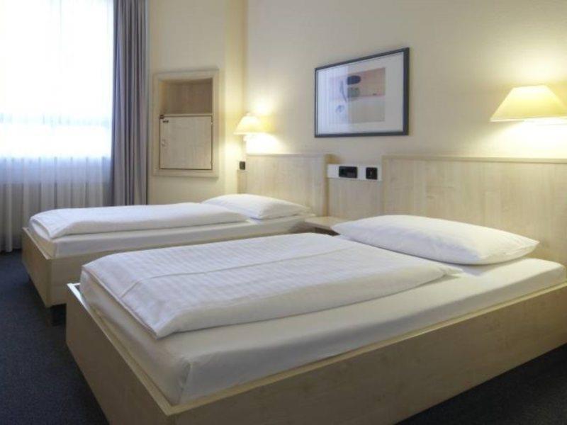 Rugs Hotel Augsburg City Exterior photo
