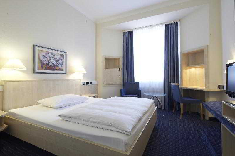 Rugs Hotel Augsburg City Exterior photo
